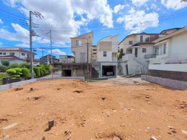 横浜市港南区芹が谷３丁目　新築一戸建て