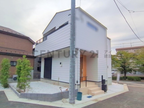 横浜市青葉区新石川４丁目　新築一戸建て