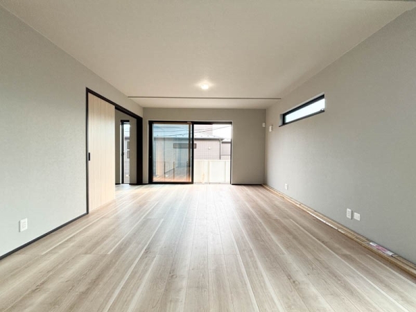 横浜市港北区篠原東2丁目 新築一戸建て(リビング)