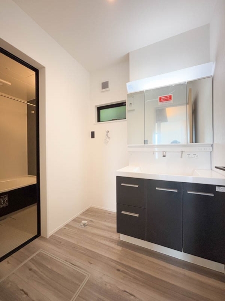 横浜市青葉区奈良町　新築一戸建て