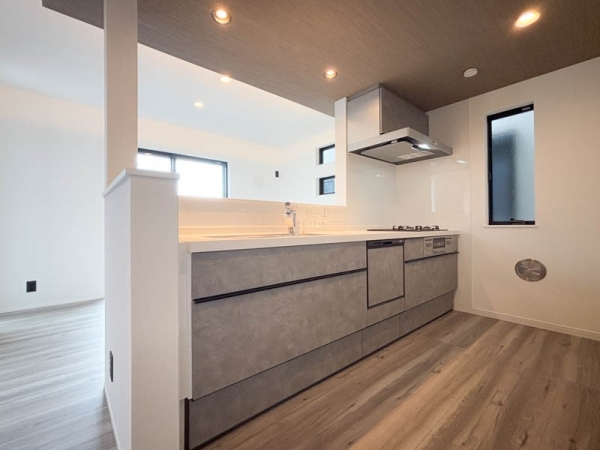 横浜市青葉区奈良町　新築一戸建て