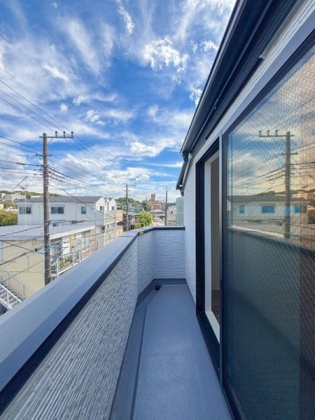 藤沢市藤沢1丁目 新築一戸建て(バルコニー)