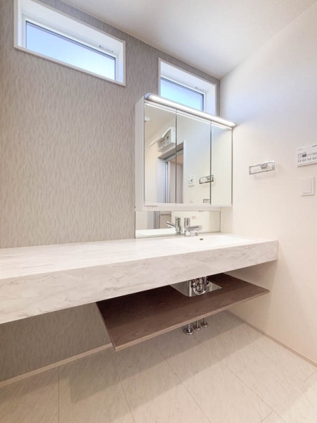 藤沢市本藤沢2丁目 新築一戸建て(洗面台・洗面所)