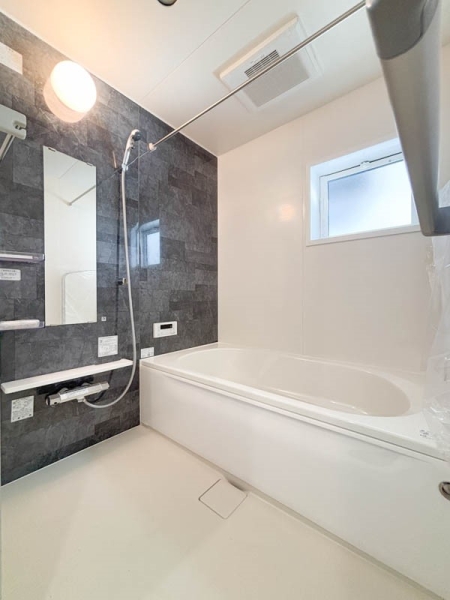 藤沢市本藤沢2丁目 新築一戸建て(バス)