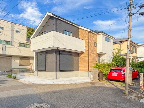 横浜市港北区岸根町　新築一戸建て