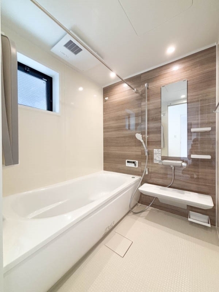 横浜市港南区港南６丁目　新築一戸建て