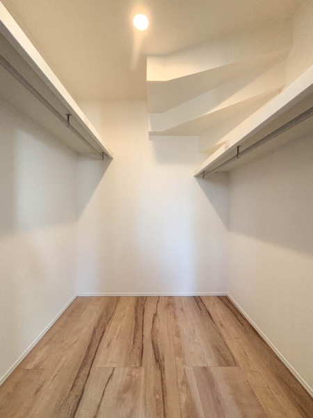 横浜市港南区港南６丁目　新築一戸建て