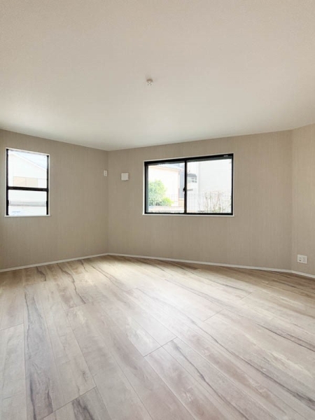 横浜市港南区港南６丁目　新築一戸建て