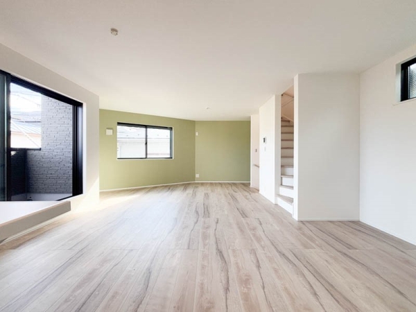 横浜市港南区港南６丁目　新築一戸建て