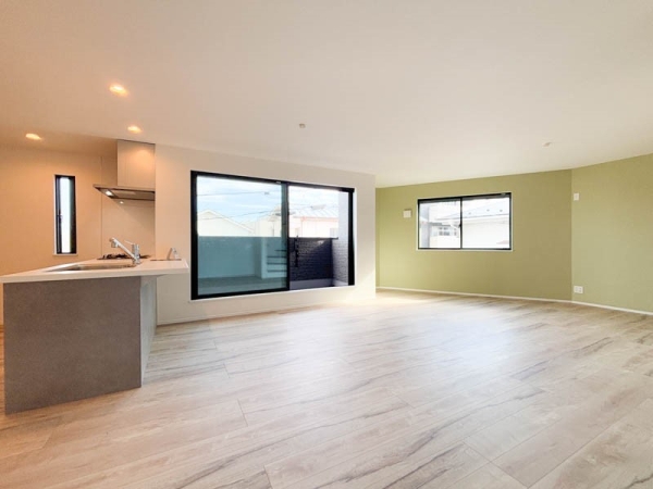 横浜市港南区港南６丁目　新築一戸建て