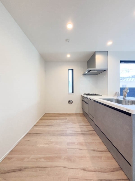 横浜市港南区港南６丁目　新築一戸建て