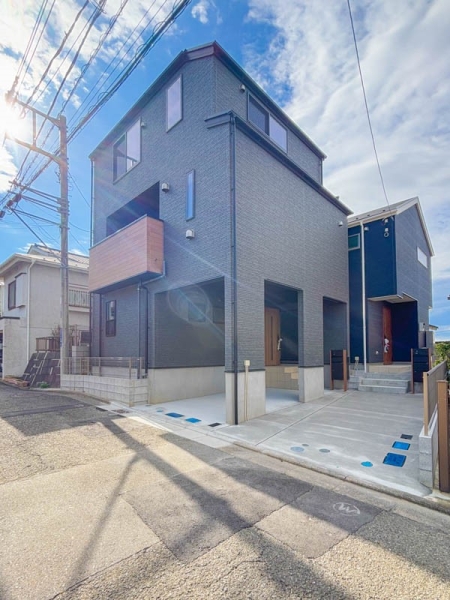 横浜市港南区港南６丁目　新築一戸建て