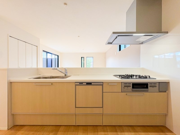 横浜市中区本牧元町　新築一戸建て