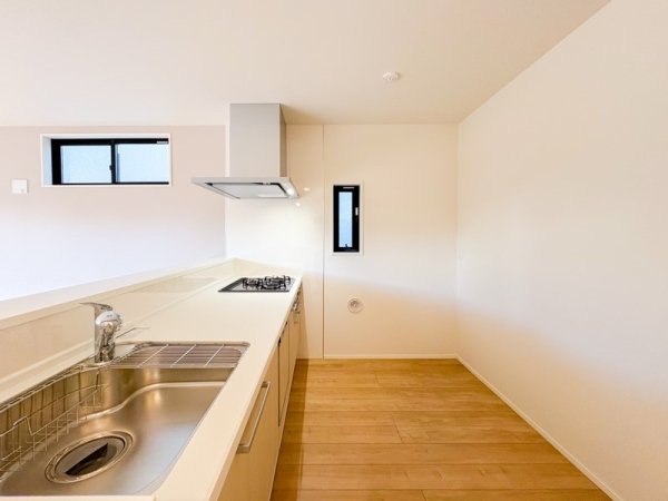 横浜市中区本牧元町　新築一戸建て