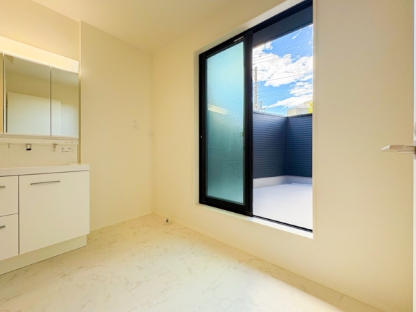 横浜市中区本牧元町　新築一戸建て