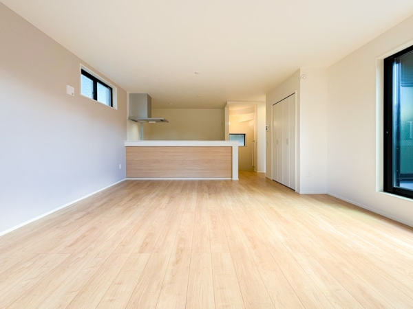 横浜市中区本牧元町　新築一戸建て