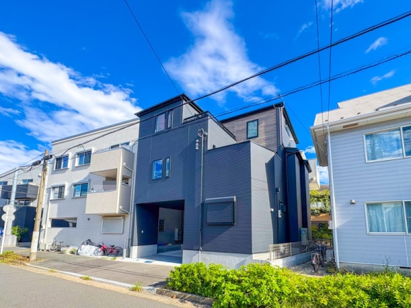 横浜市中区本牧元町　新築一戸建て