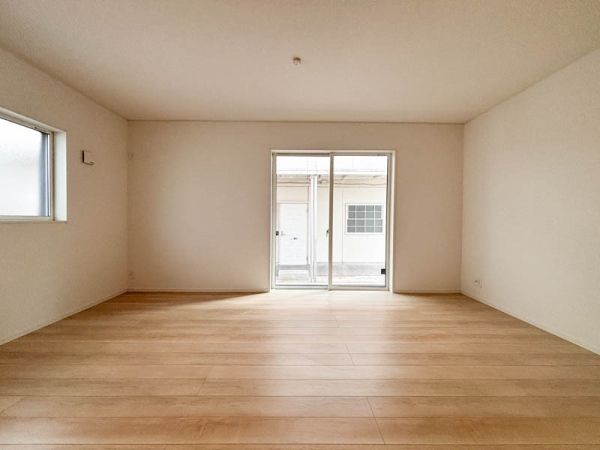 横浜市旭区市沢町 新築一戸建て(リビング)