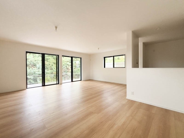 横浜市栄区飯島町　新築一戸建て