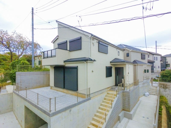 横浜市栄区飯島町 新築一戸建て