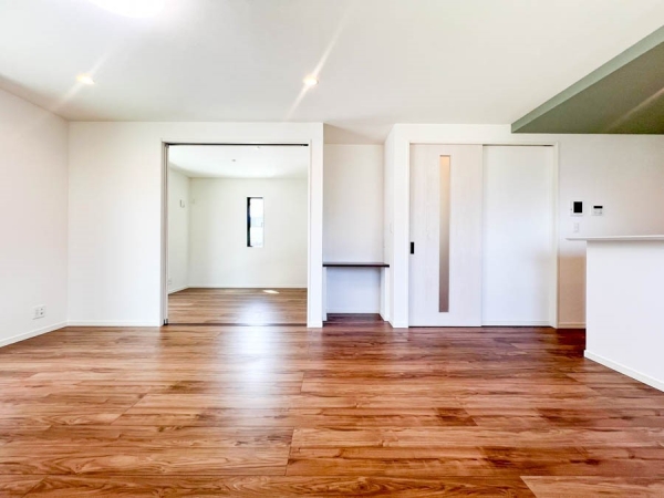 横浜市戸塚区舞岡町 新築一戸建て(同仕様写真(リビング))