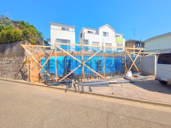 川崎市多摩区南生田５丁目　新築一戸建て
