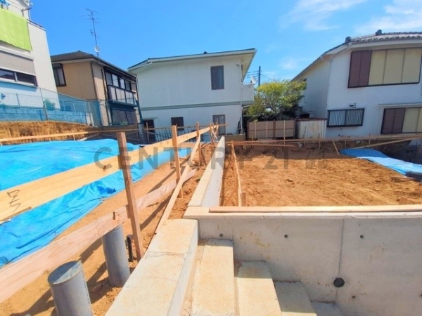 川崎市多摩区南生田５丁目　新築一戸建て