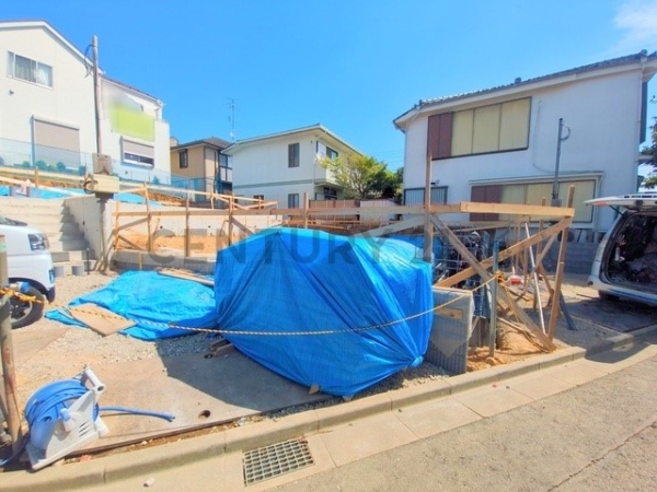 川崎市多摩区南生田５丁目　新築一戸建て