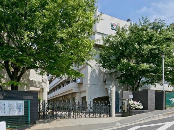 横浜市港北区下田町３丁目　新築一戸建て(横浜市立下田小学校)