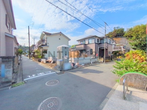 横浜市金沢区大道１丁目　新築一戸建て
