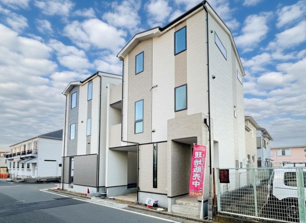 藤沢市湘南台４丁目　新築一戸建て
