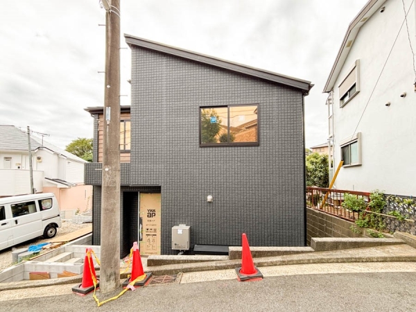 横浜市保土ケ谷区東川島町　新築一戸建て