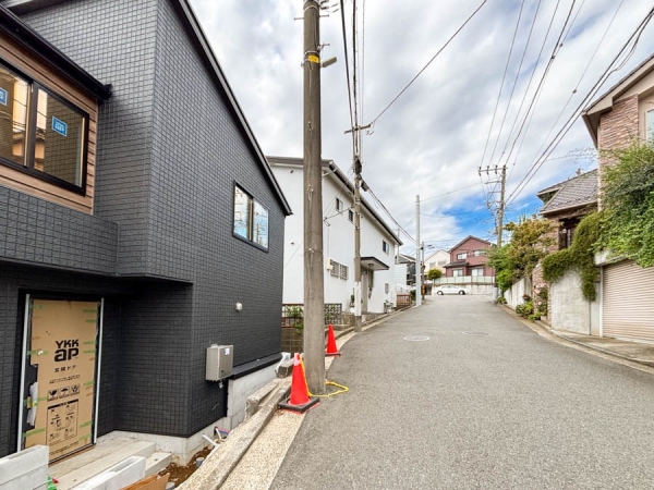横浜市保土ケ谷区東川島町　新築一戸建て