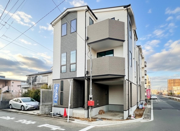 藤沢市湘南台4丁目 新築一戸建て