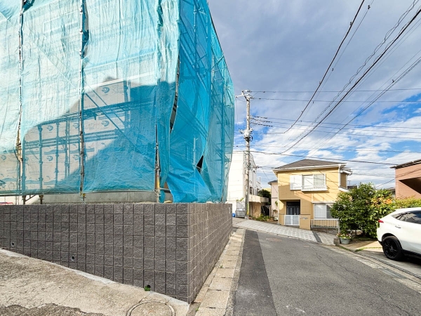 川崎市宮前区平３丁目　新築一戸建て