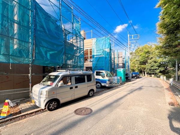 横浜市鶴見区駒岡１丁目　新築一戸建て