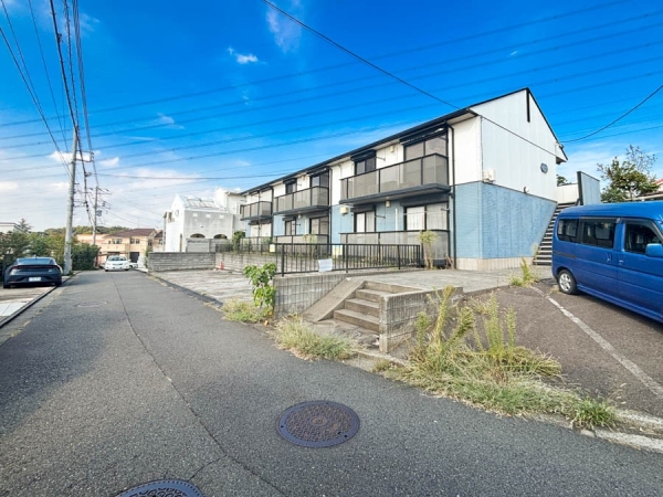 横浜市青葉区大場町　新築一戸建て