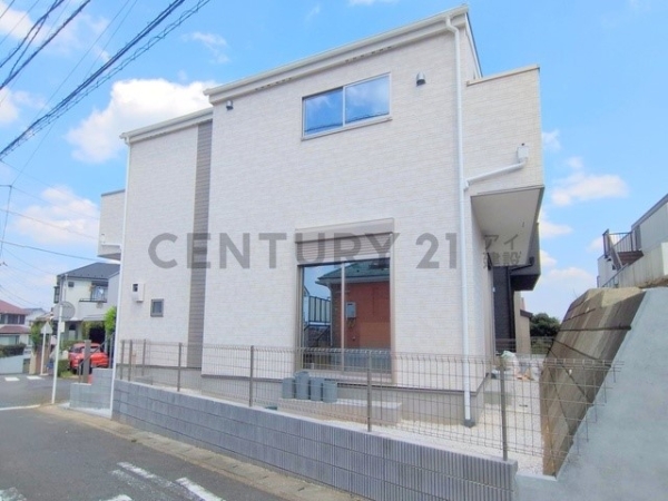 川崎市多摩区南生田１丁目　新築一戸建て