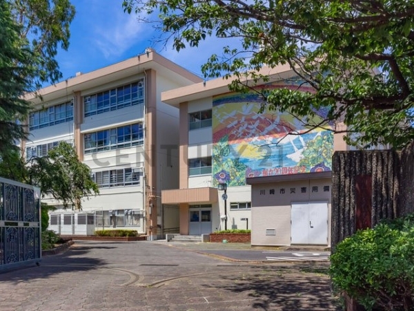 川崎市宮前区有馬９丁目の中古一戸建て(川崎市立有馬中学校)