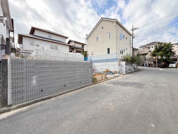 横浜市青葉区たちばな台２丁目　新築一戸建て