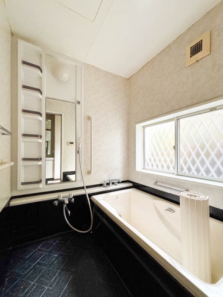 横浜市神奈川区菅田町の中古一戸建て