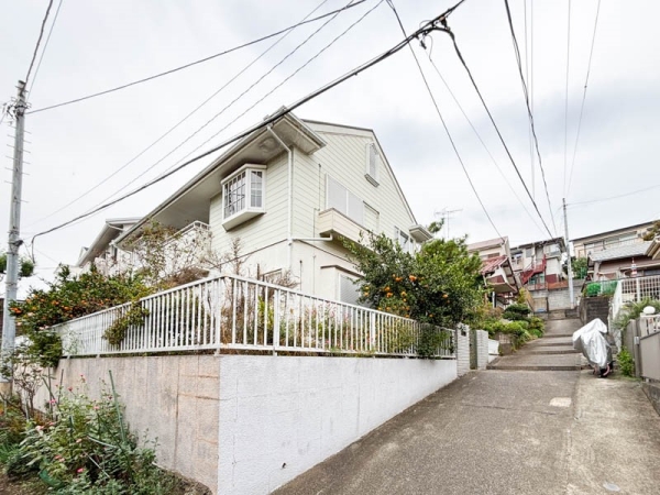 横浜市神奈川区菅田町　中古一戸建て