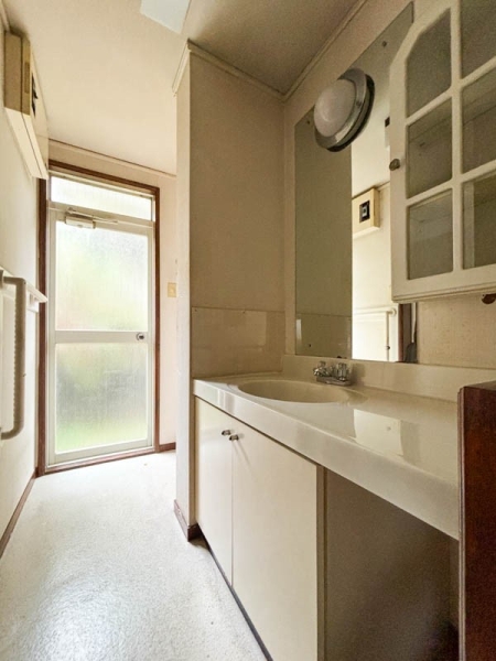 横浜市神奈川区菅田町　中古一戸建て