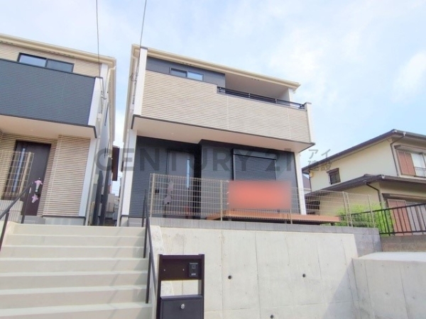 横浜市金沢区富岡西４丁目　新築一戸建て