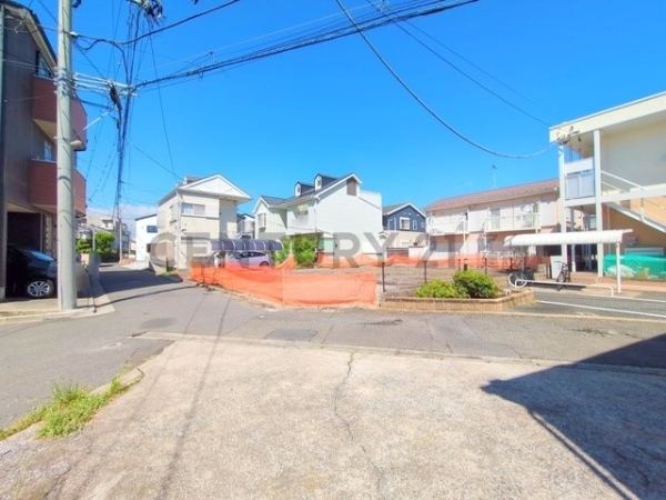 横浜市金沢区寺前２丁目　新築一戸建て