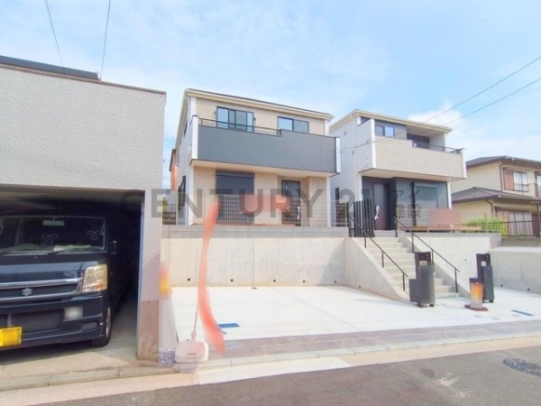 横浜市金沢区富岡西４丁目　新築一戸建て