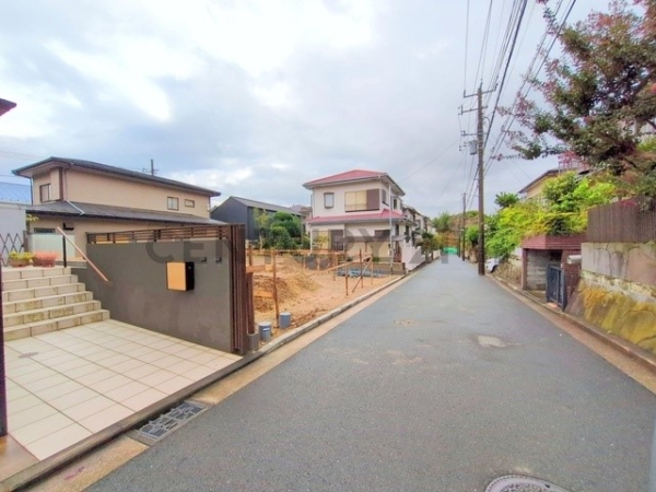 横浜市金沢区富岡西４丁目　新築一戸建て