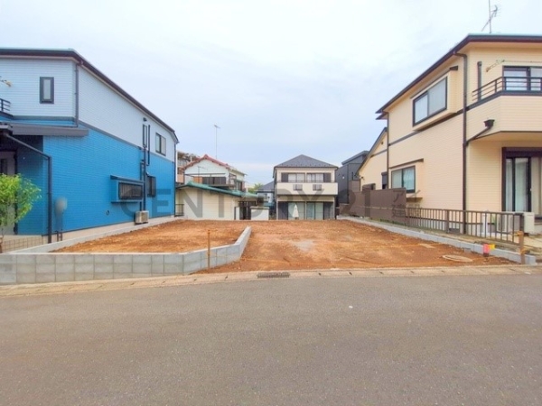 横浜市港南区上永谷３丁目　新築一戸建て