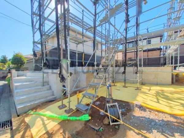 横浜市金沢区富岡西４丁目　新築一戸建て