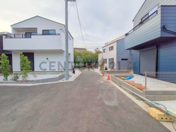 横浜市青葉区新石川４丁目　新築一戸建て